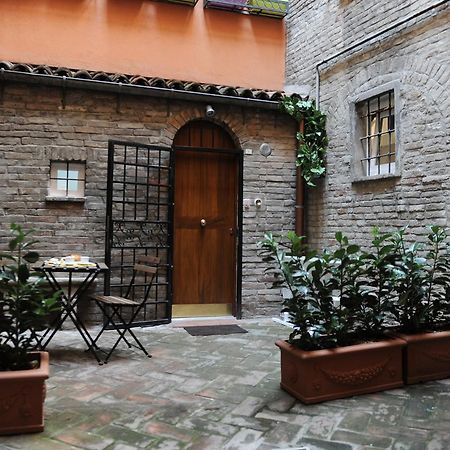 Oberdan Apartment Bologna Exterior photo